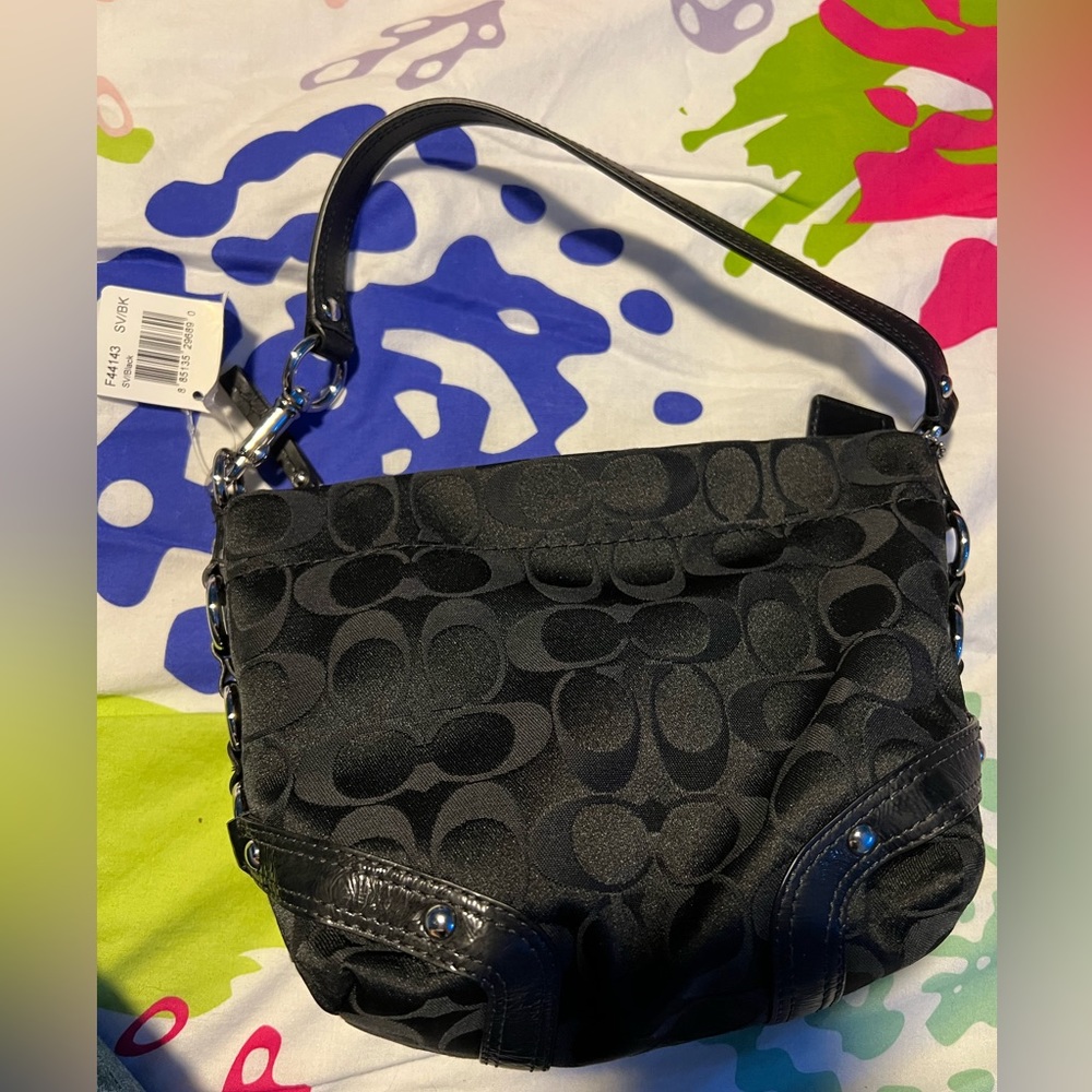 NWT: Coach carly signature top handle